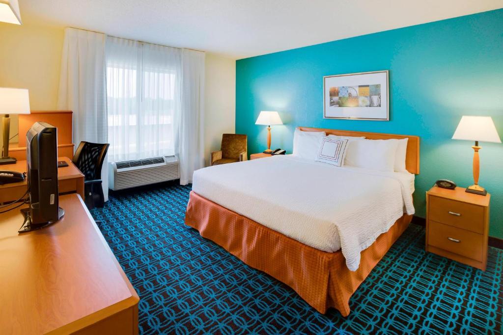 Fairfield Inn and Suites South Hill I-85 - Cuarto King