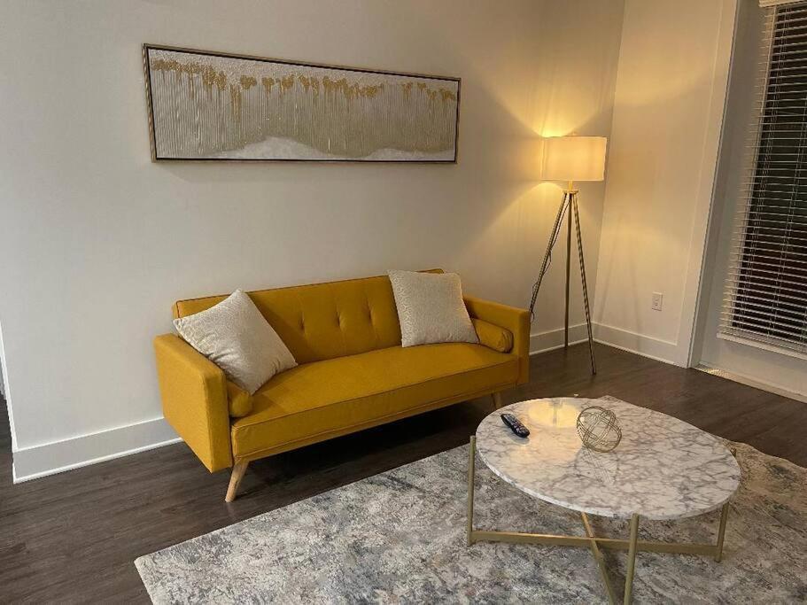 Lux living in Lawrenceville, Lawrenceville (updated prices 2025)