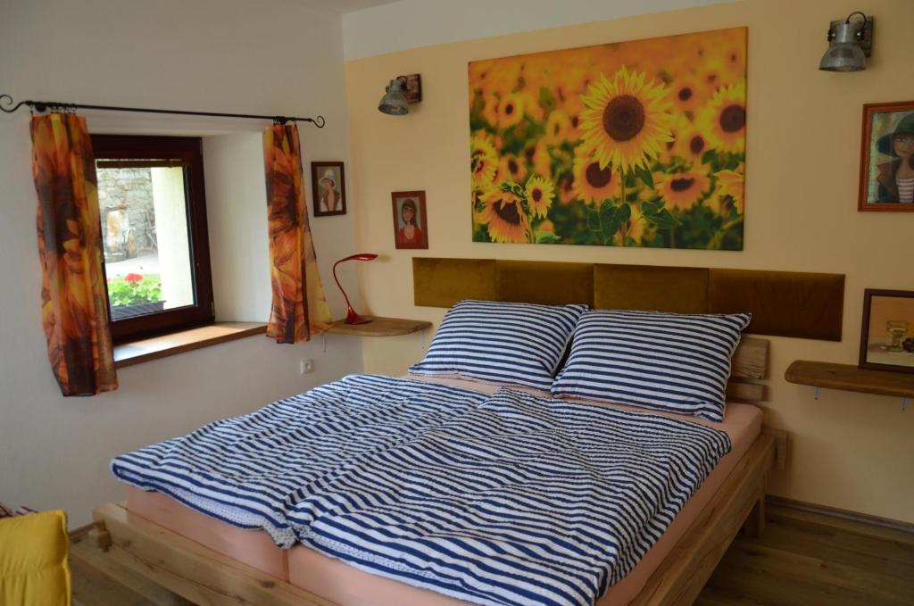 Postel nebo postele na pokoji v ubytování Apartmán Nad potokem