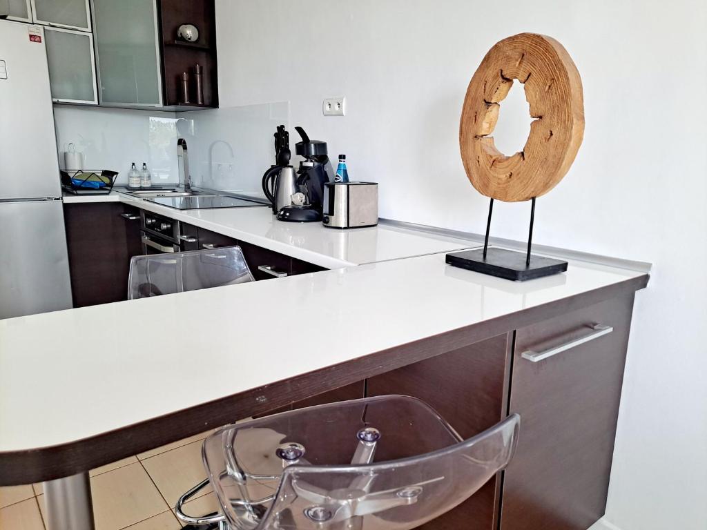 Kuchyňa alebo kuchynka v ubytovaní Łuczański Apartament w sercu Giżycka