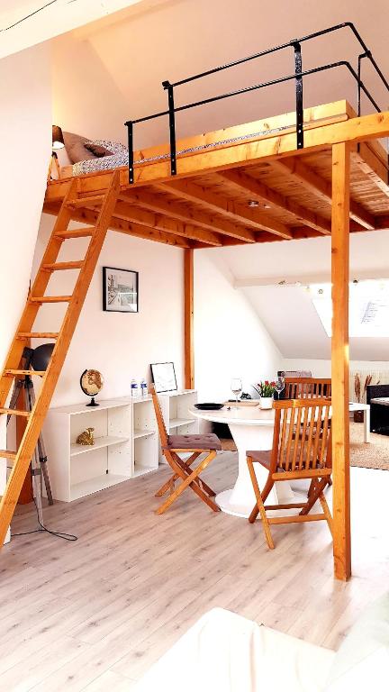 Posedenie v ubytovaní Le Chaudron d'Or - 41m2 - Hyper Centre - Mezzanine - Clim - WIFI HD