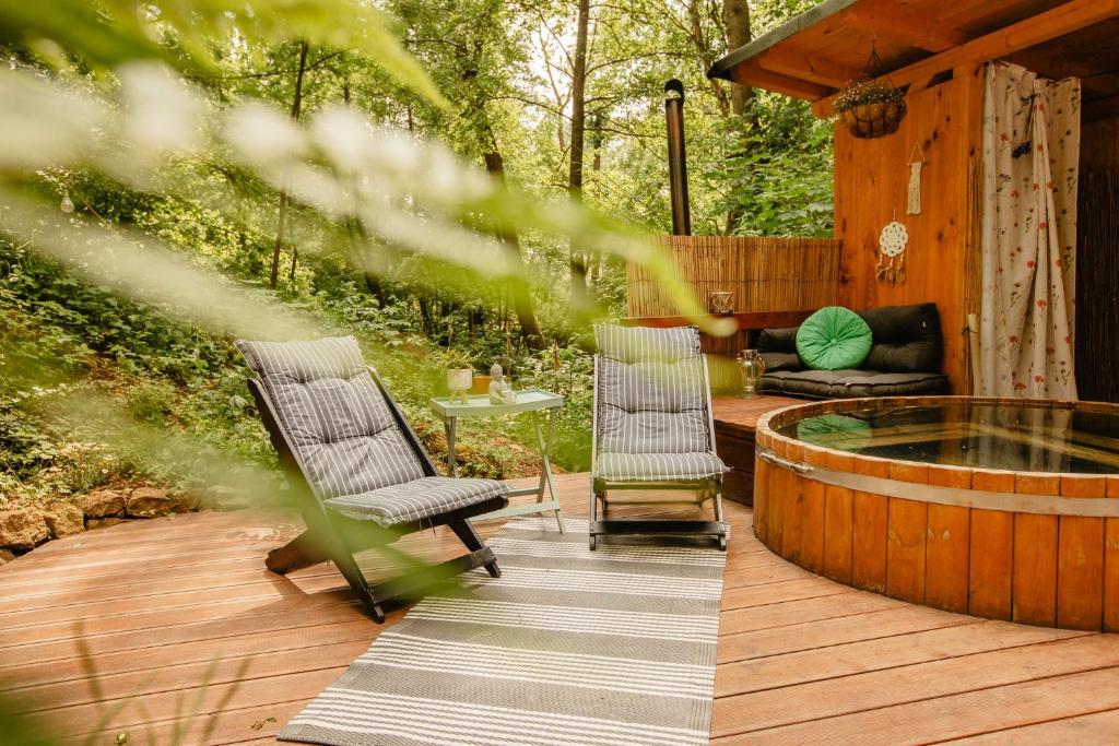 Fotografie z fotogalerie ubytování Yurt in the Wood v destinaci Hřibojedy