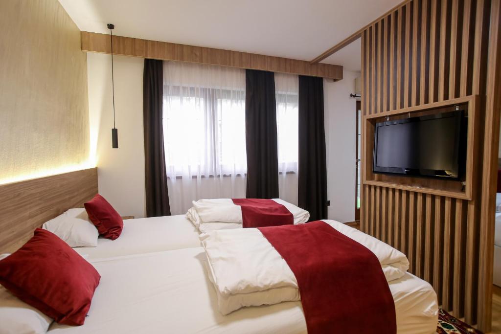 Hotel Emen - Deluxe Family Room