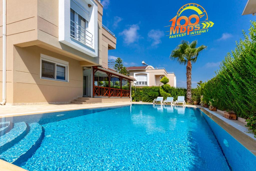 Paradise Town Villa Premium 100 MBPS free wifi