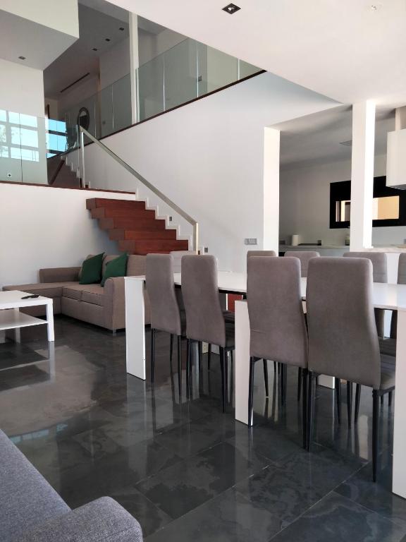 Luxury Apartment Naquera Chalet 298 con Piscina, Náquera ...