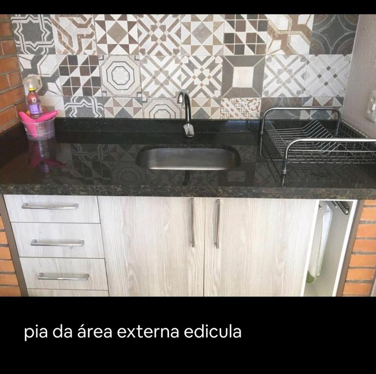 Fotografie z fotogalerie ubytování Quarto Deluxe em Foz piscina wifi estacionamento cozinha E AR v destinaci Foz do Iguaçu