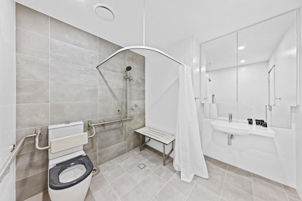 Arthur Hotel Bondi Junction no reception and house keeping no sofa bed - Resim 20