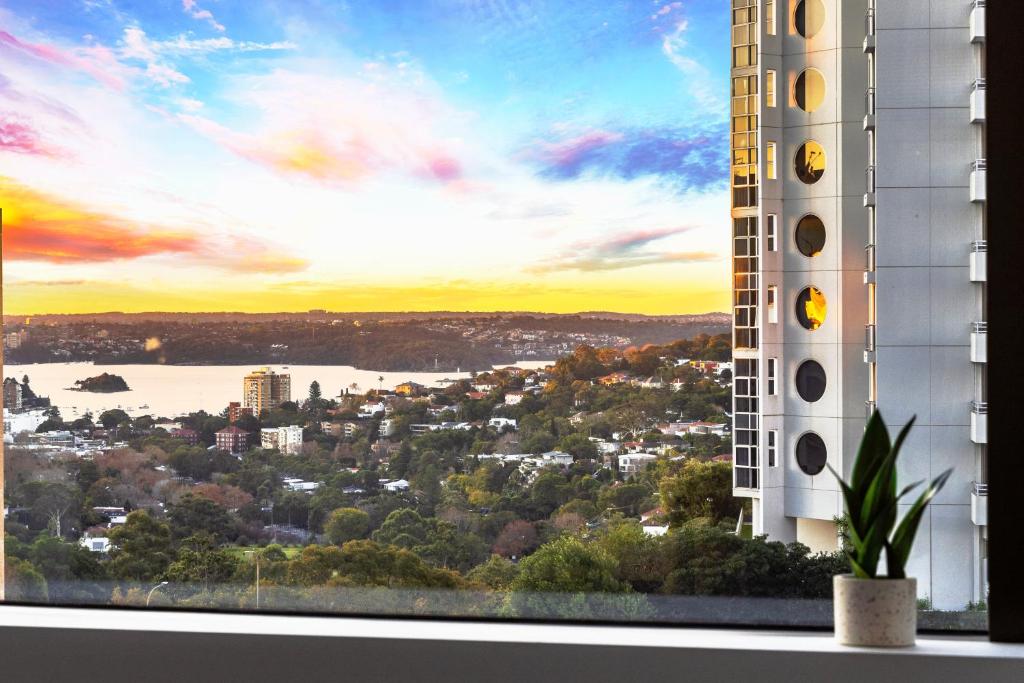 Arthur Hotel Bondi Junction no reception and house keeping no sofa bed - Resim 22