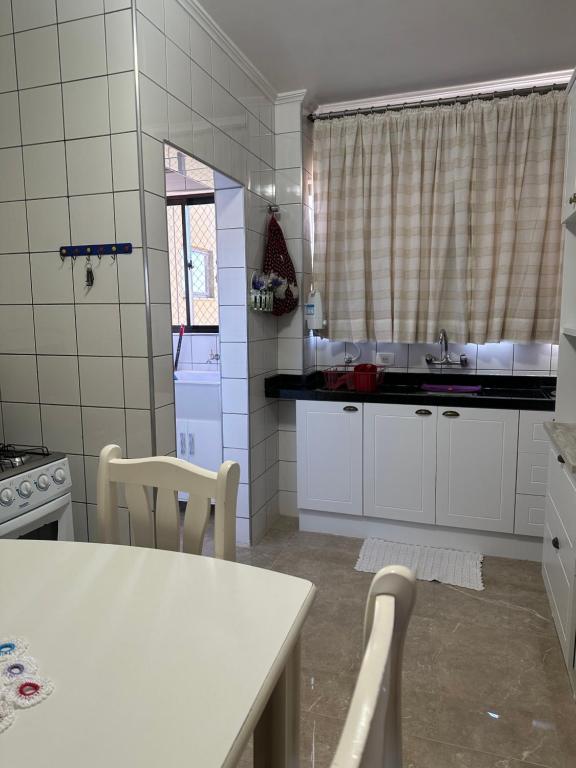 Apartamento no Centro Foz do Iguaçu 130 mt