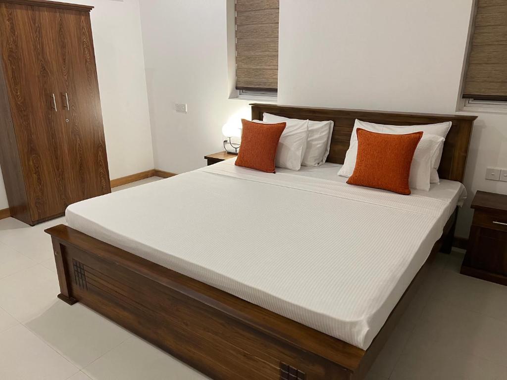 Postel nebo postele na pokoji v ubytování Silina Airport Residence & Transit Hotel