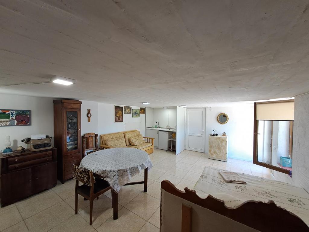 Kuchyň nebo kuchyňský kout v ubytování HillTop Yerevan