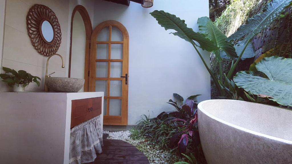 Zahrada ubytování Dốc Chill - Villa gần Ba Vì, view núi, gần hồ, 40ph đi từ trung tâm Hà Nội