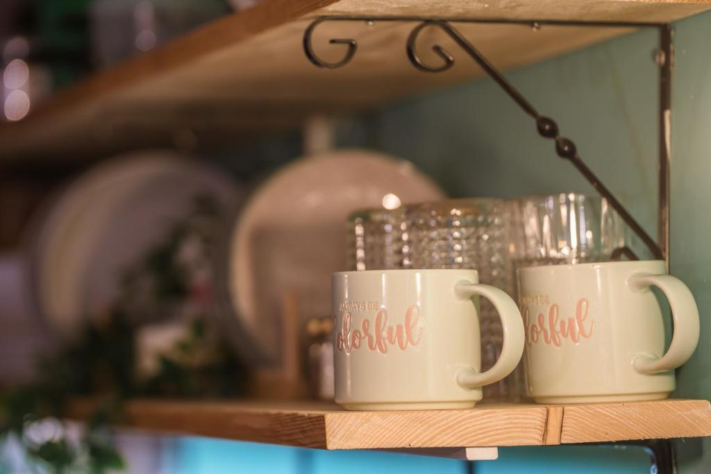 Athina's little apartment - 12