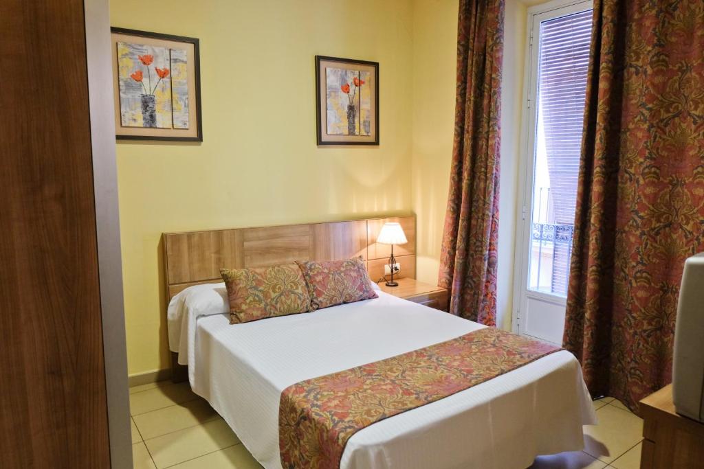 Hostal Costa Azul - 8