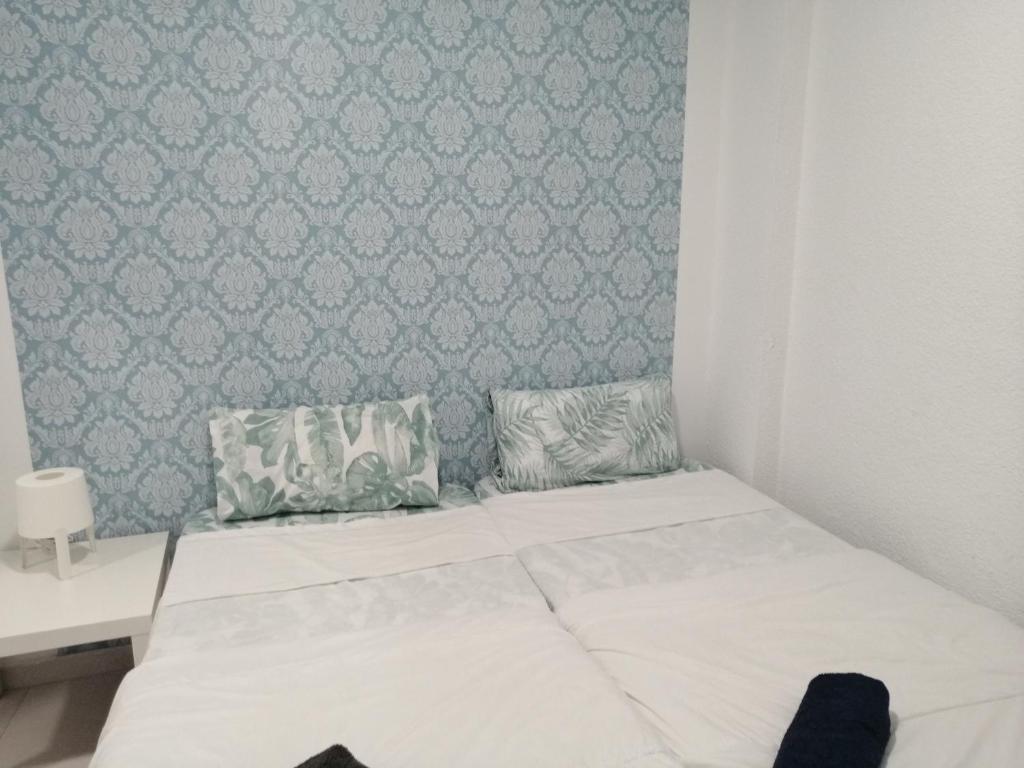 ROOM NEAR THE BEACH, Alicante – Updated 2023 Prices