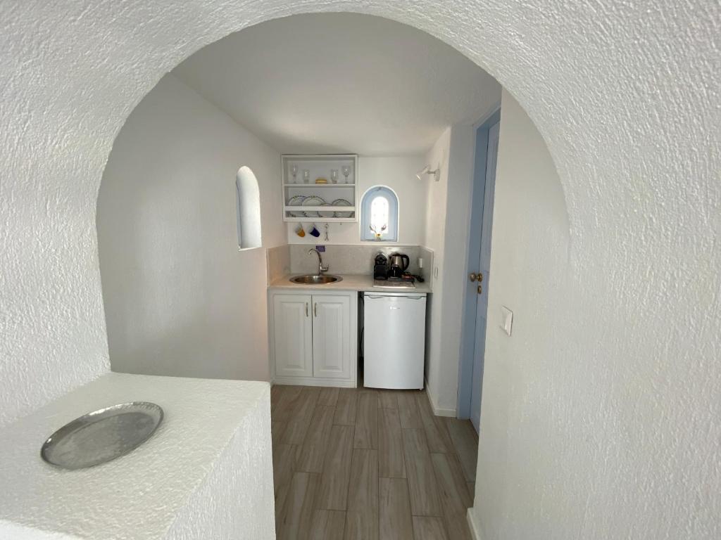 Zdjęcie z galerii obiektu Heliades Apartments w Imerovíglion