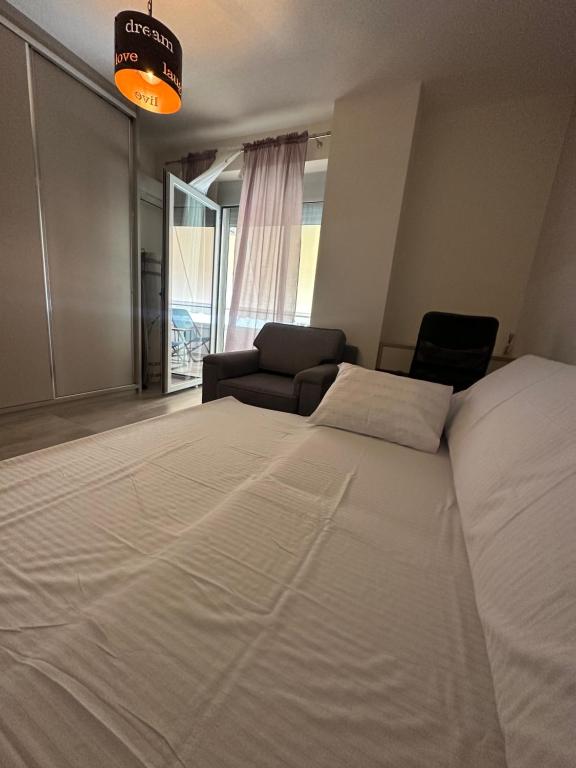 Bleu Saranda Apartment - Imazhi 6