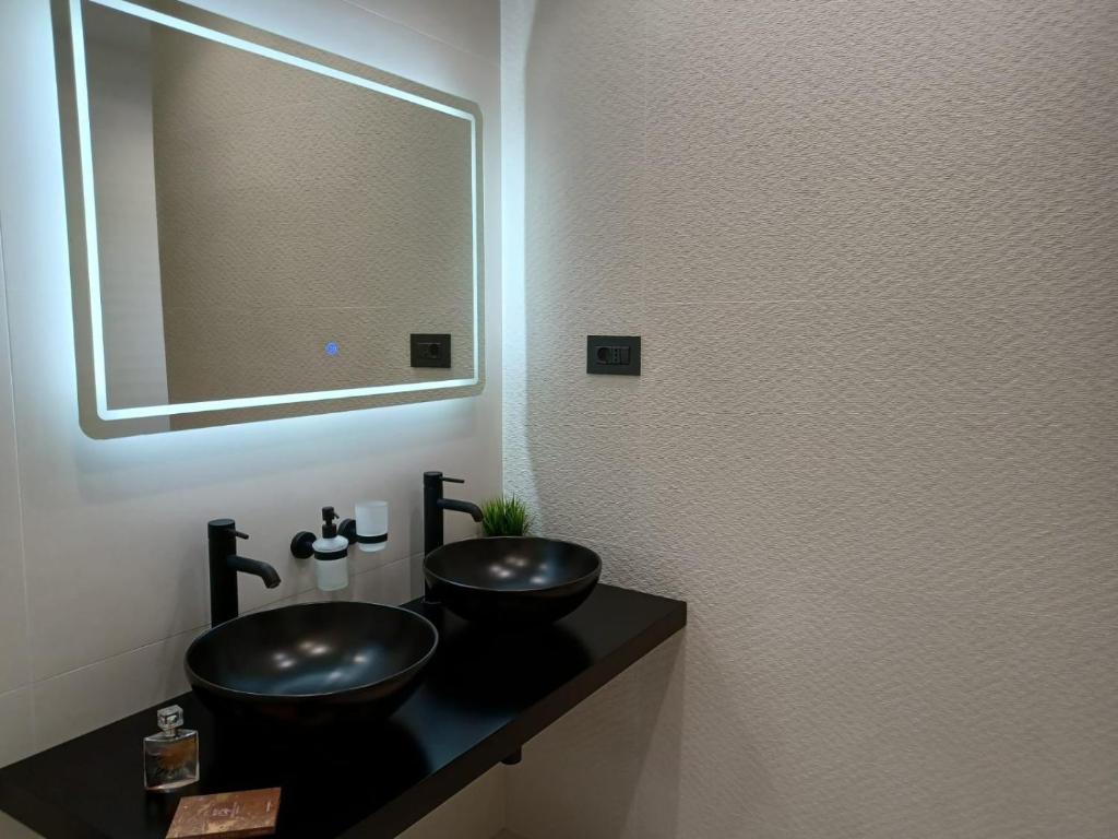 Villa V with pool and free parking - 17