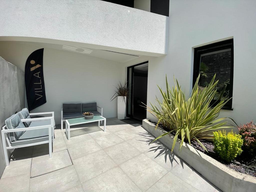 Villa V with pool and free parking - 19