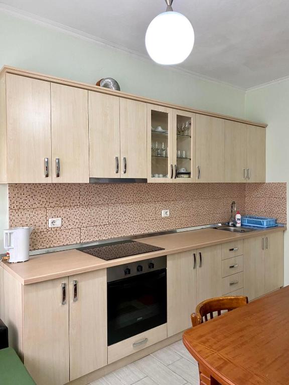 Your tidy & affordable base in Tiranë! - Image 6