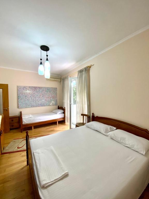 Your tidy & affordable base in Tiranë! - Image 8
