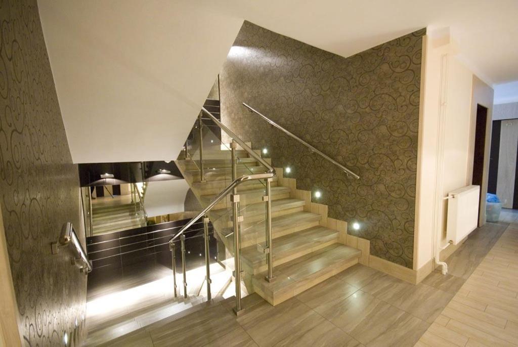 Fotografie z fotogalerie ubytování Hotel Kinga v destinaci Zarki Letnisko