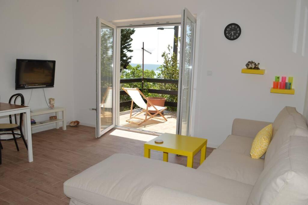 Apartment in Maslenica (Beach 100m), Zadar County