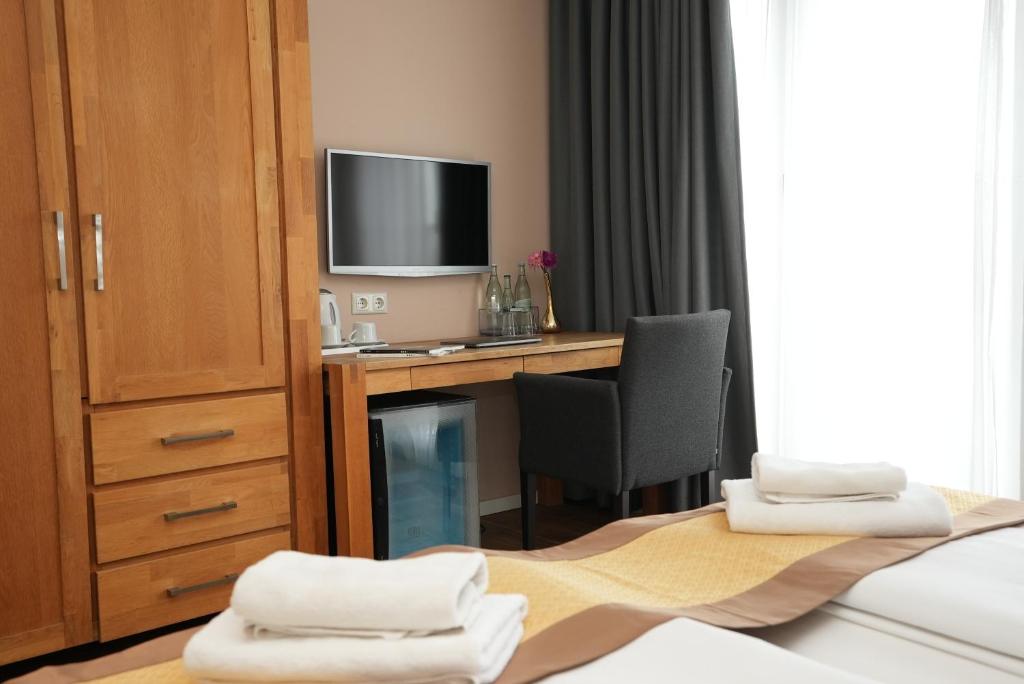 Hotel Attaché an der Messe - Resim 25