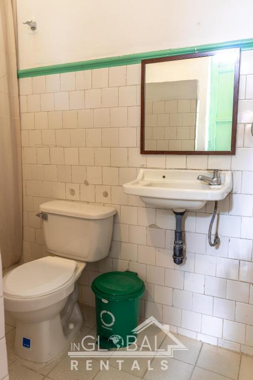 Koupelna v ubytování Sandalio Hostal Cali