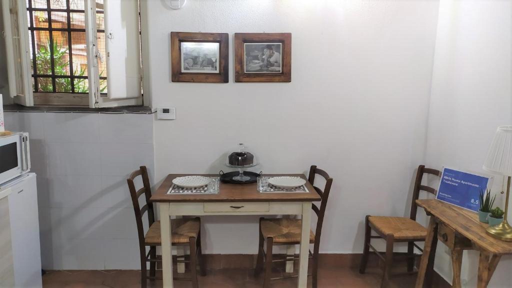 Una cocina o zona de cocina en Stranamore Apartments Trastevere