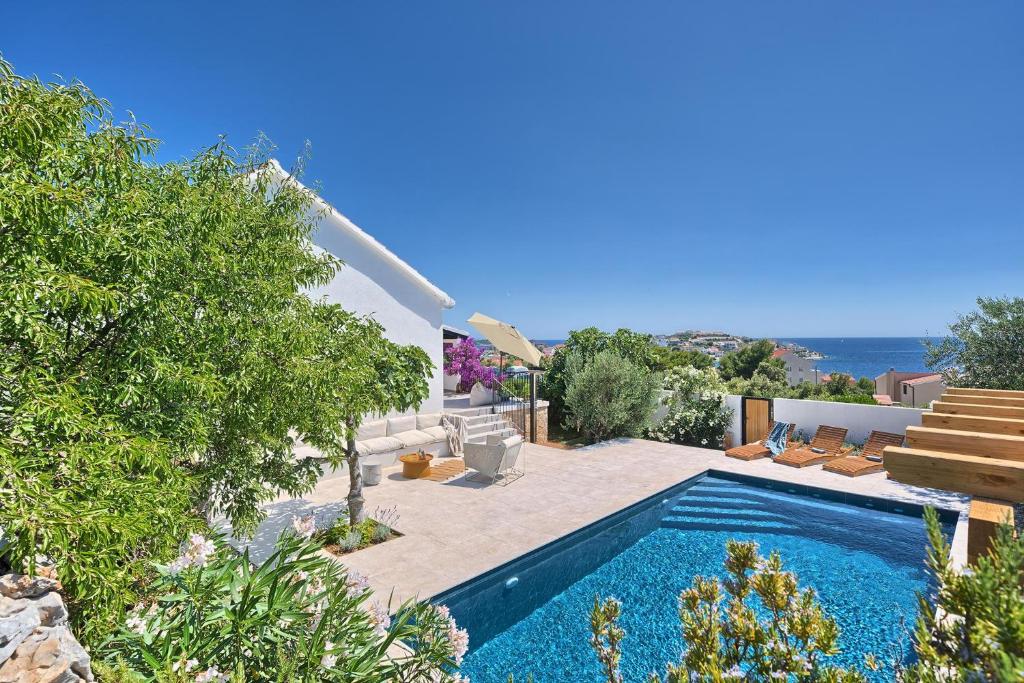Porto Manera, summer house Sevid