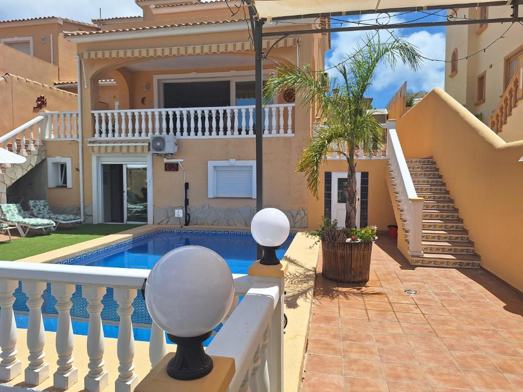 Booking.com: Apartment with private pool , Calpe, Spanje ...