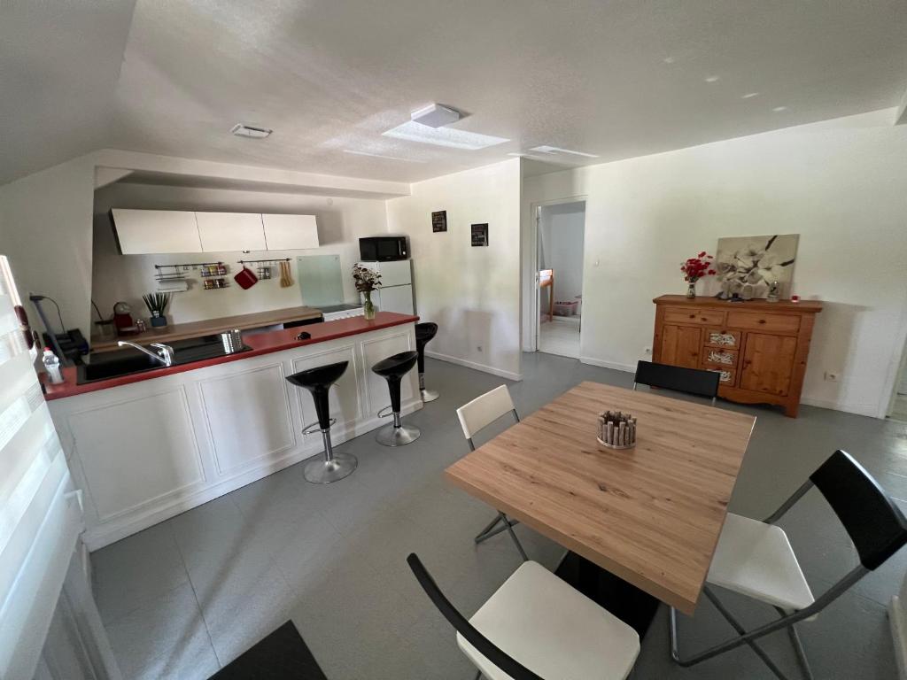 Η κουζίνα ή μικρή κουζίνα στο Appartement atypique