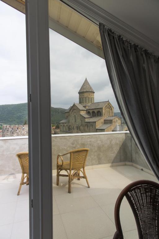 Nespecifikovaný výhled na hory nebo výhled na hory při pohledu z hotelu