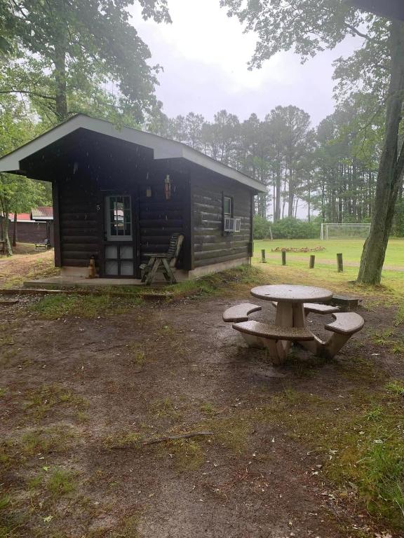 Strawberry Crossroads, Pittsville (updated prices 2024)