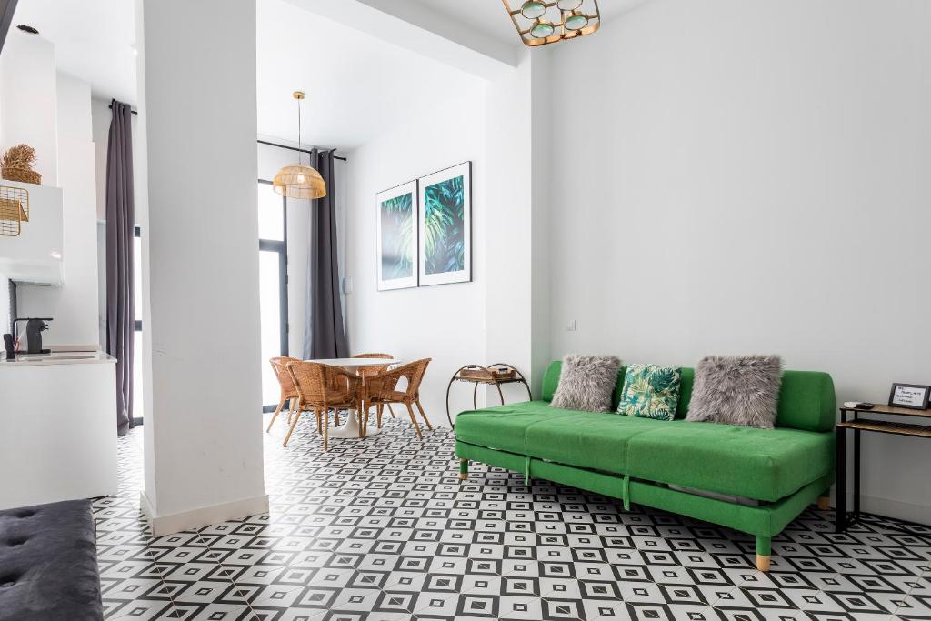 RUALVA ALOJAMIENTOS, Russafa Soho Apartments B1, Valencia ...