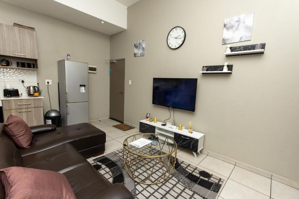 The Bolton Bless Living at Rosebank, Johannesburg Updated 2023 Prices