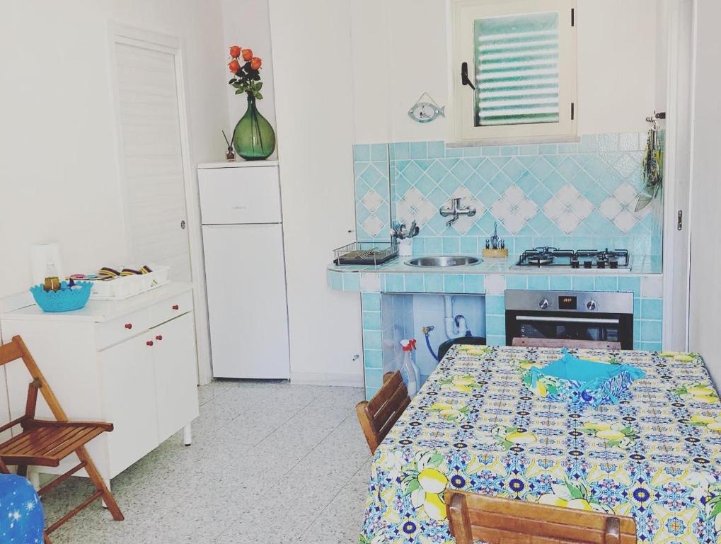 Kuchyň nebo kuchyňský kout v ubytování Apartaments B&M