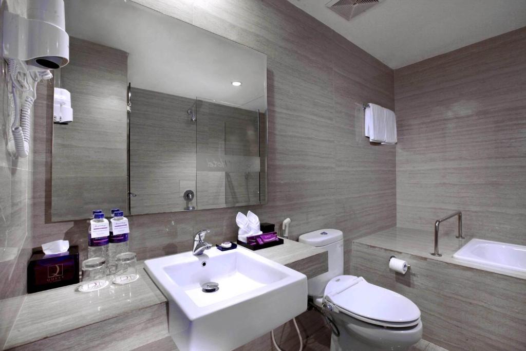 Koupelna v ubytování Quest Hotel Balikpapan by ASTON