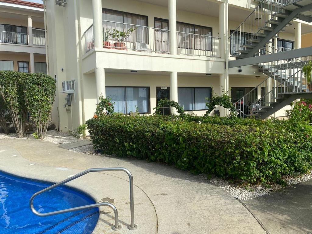 Bassein majutusasutuses JFM Apartamento või selle lähedal