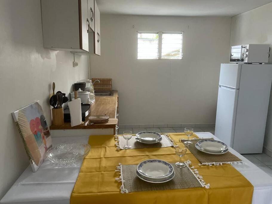 Kuchyň nebo kuchyňský kout v ubytování Soanna - Appartement à 5 minutes à pied de la plage