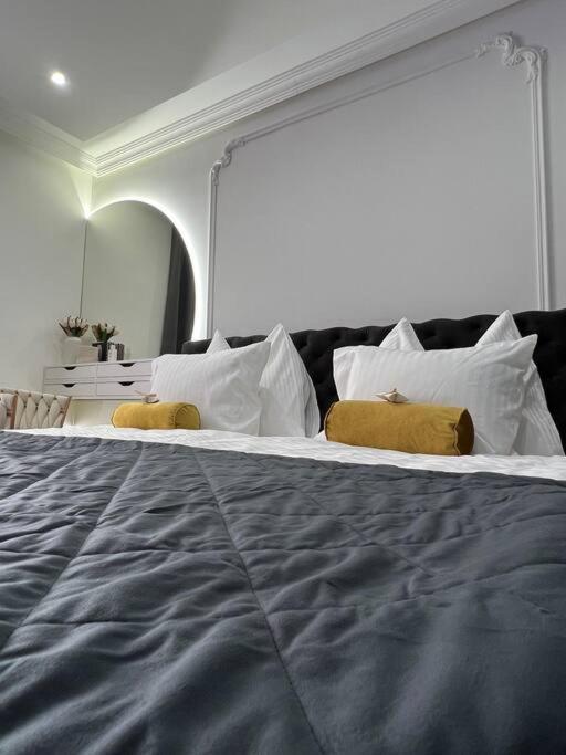 Traum Wohnung mit Kingsize-Bett, Graz – Updated 2023 Prices