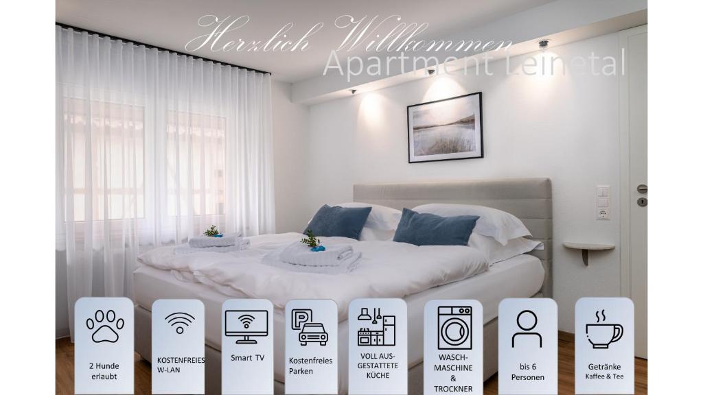 biała sypialnia z łóżkiem w pokoju w obiekcie Apartment Leinetal - 3 Zi 70 qm ,Küche, Duschbad, Parkplatz w mieście Northeim