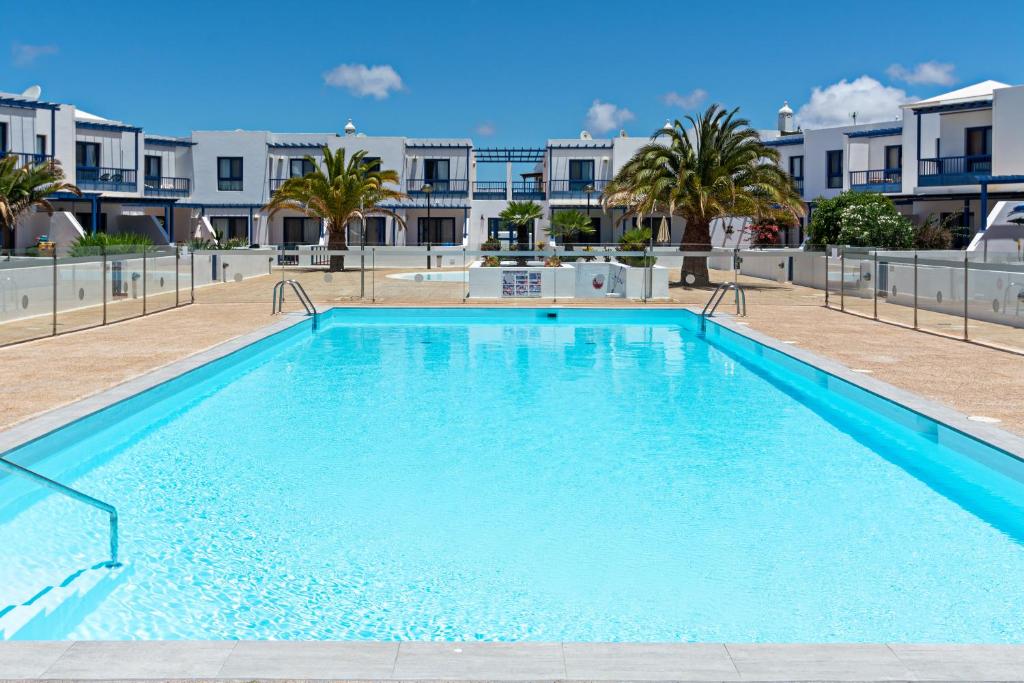 Bazén v ubytování Villa Vista Mar nebo v jeho okolí