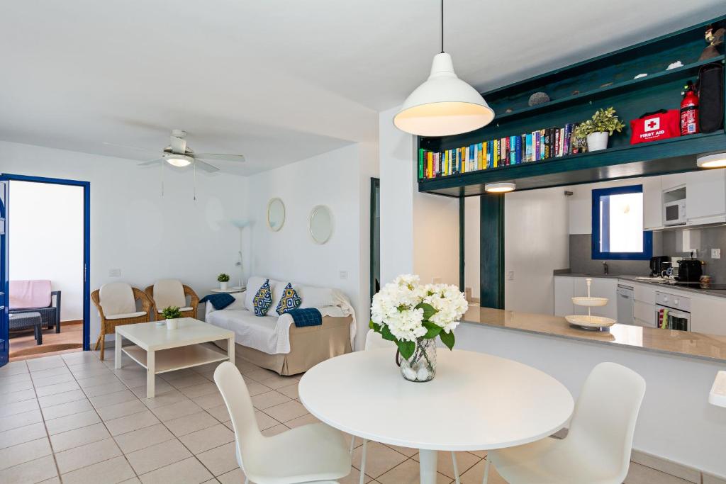 Kuchyň nebo kuchyňský kout v ubytování Villa Vista Mar