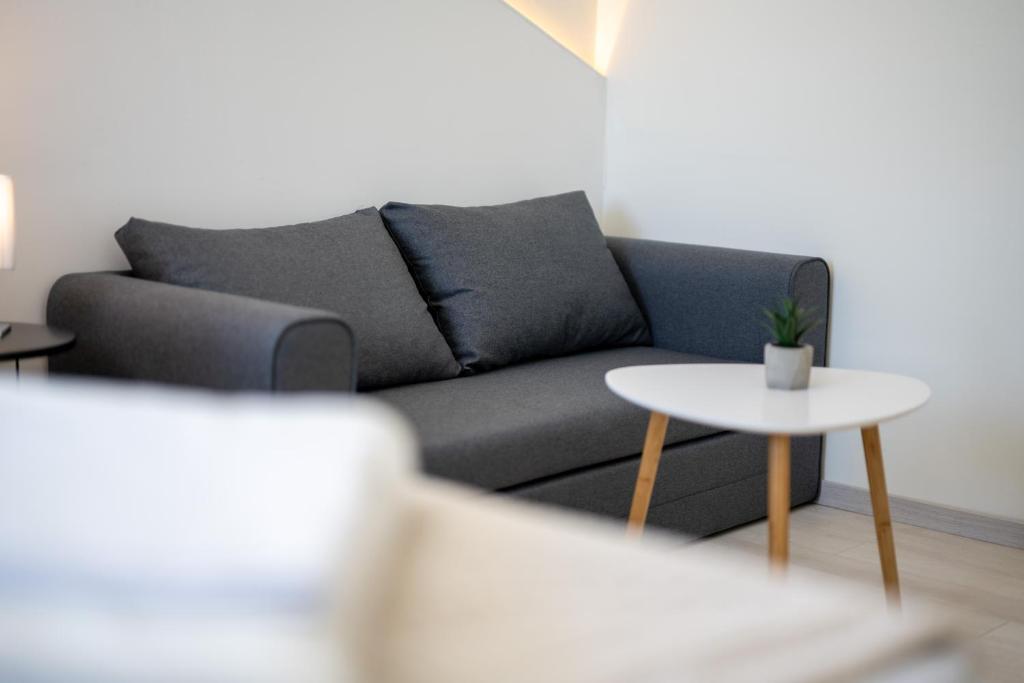 Posezení v ubytování Aurora Beachfront Luxury Rooms&Suites