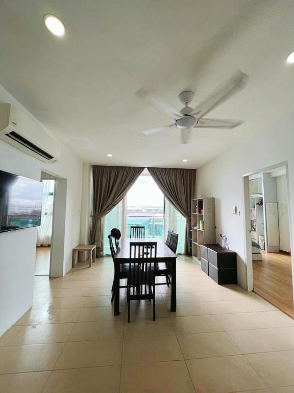 Kuching Apartment @Roxy Apartment 3rd mile, Kuching – Updated 2023 Prices