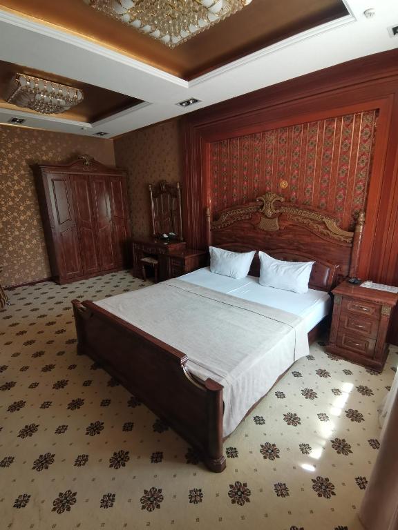 Altyn Adam Hotel - Suite
