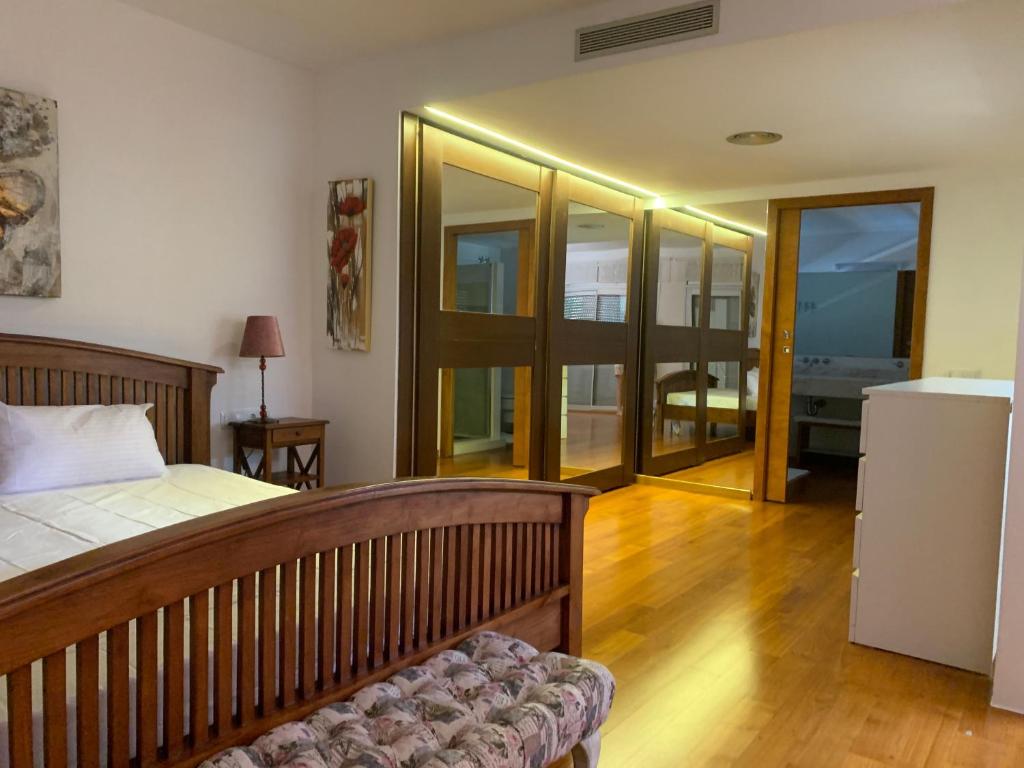 Magnificent Villa with private pool 5 minutes from the beach ...