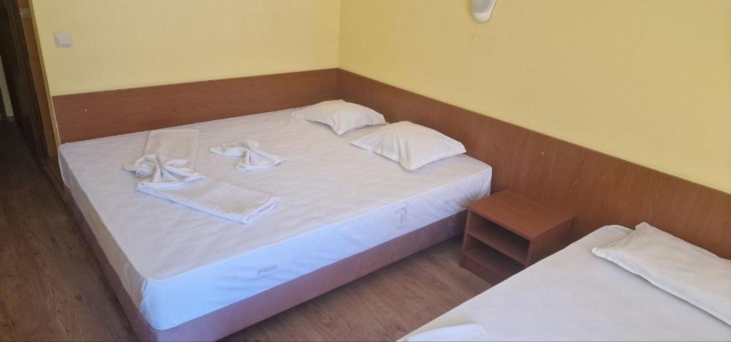 Postel nebo postele na pokoji v ubytování Complex Dobrudja